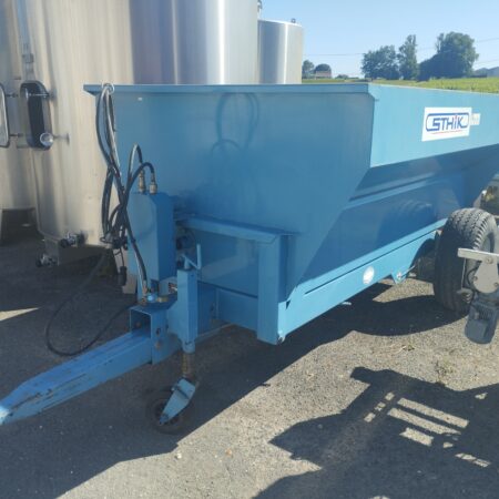 Benne à vendange élévatrice à vis STHIK type EVO 4000 d'occasion