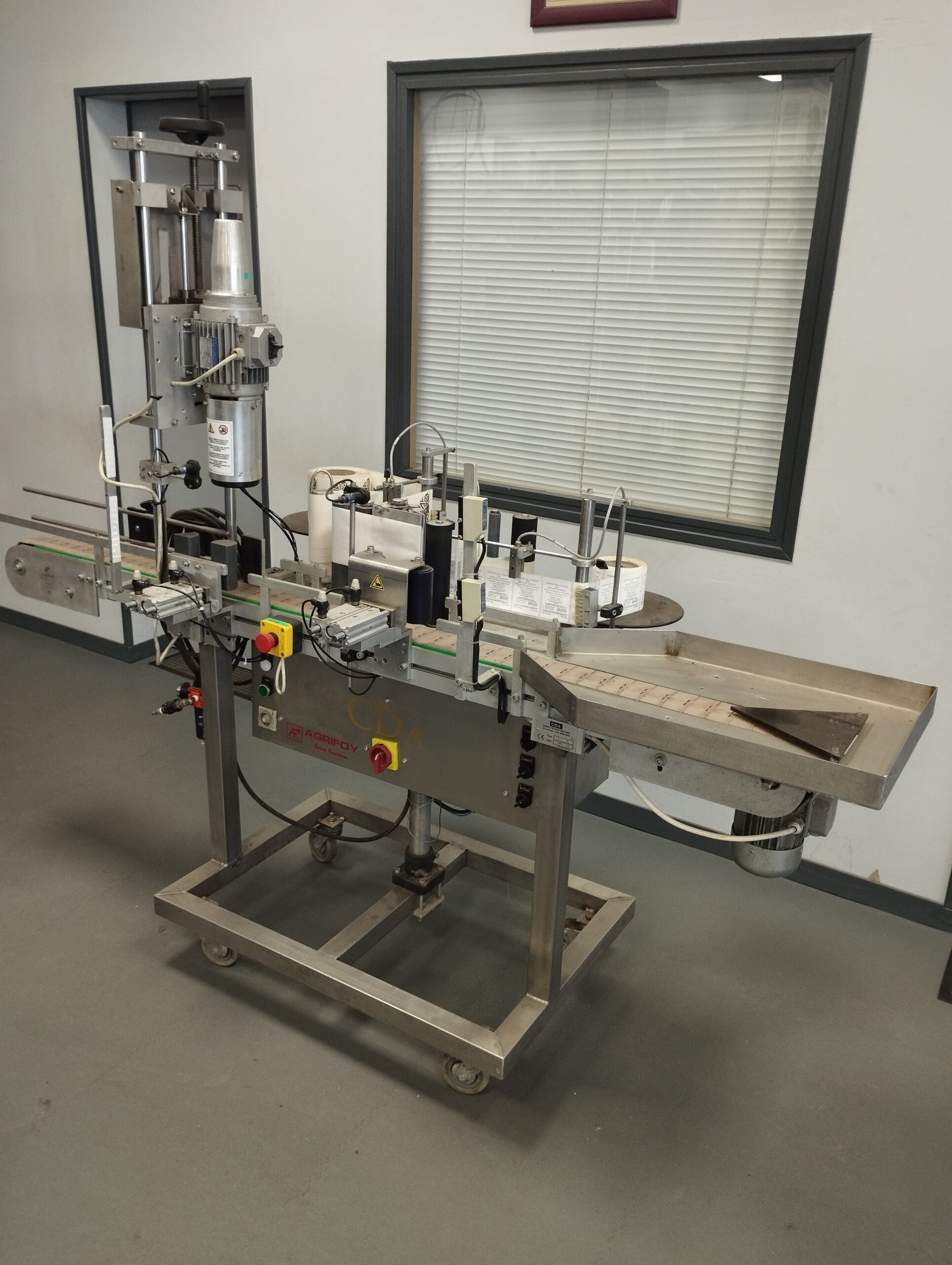 Étiqueteuse adhésive CDA type Marion d'occasion – Image 2