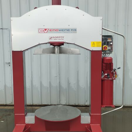 Pressoir vertical hydraulique ENOVENETA Type 800 d’occasion